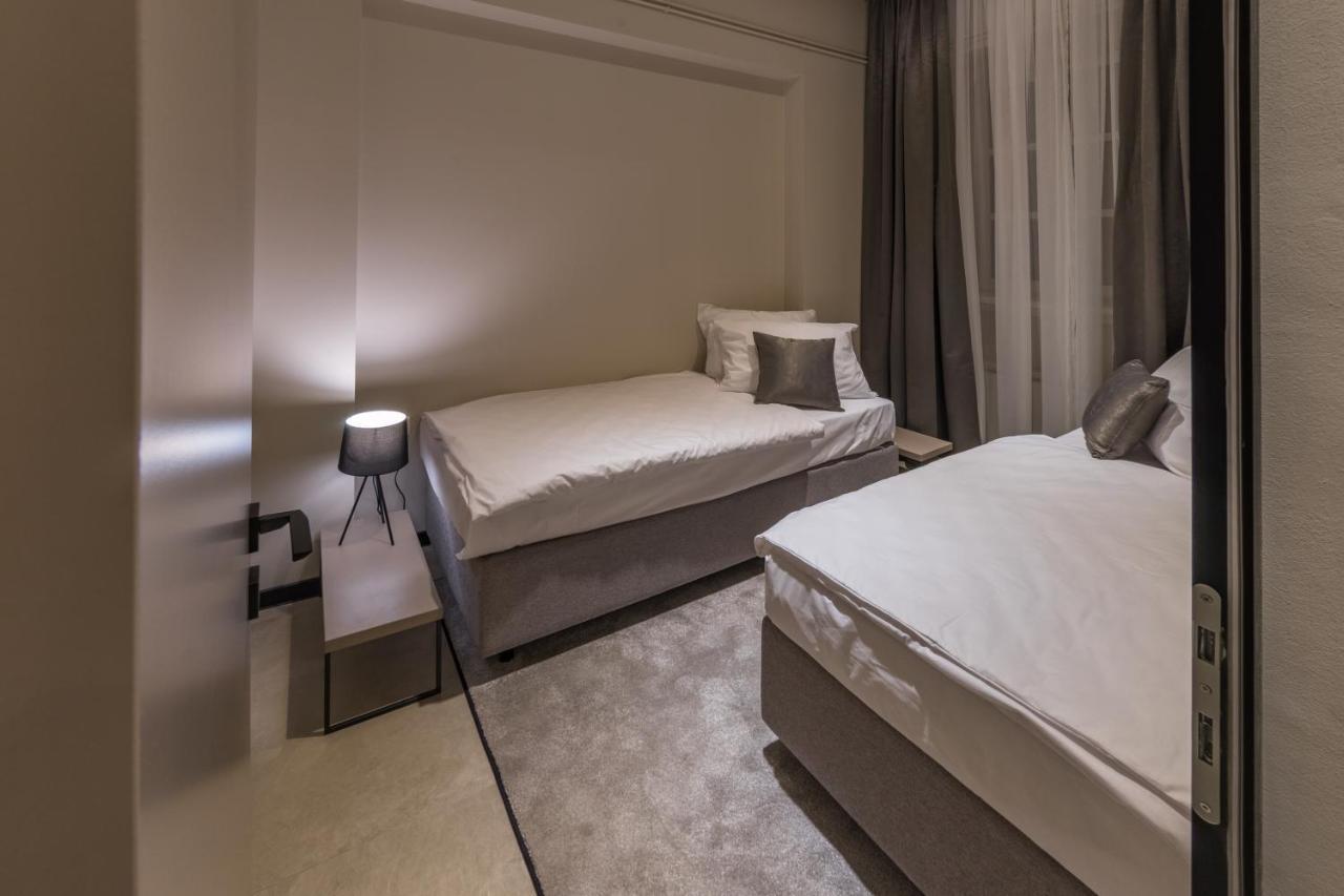 Dezman Luxury Center Apartment Загреб Екстериор снимка
